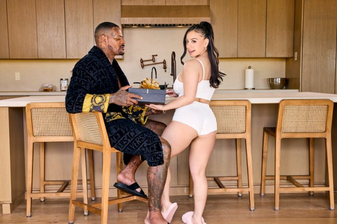 Melztube serves her sugar daddy with a slick ride photo 11