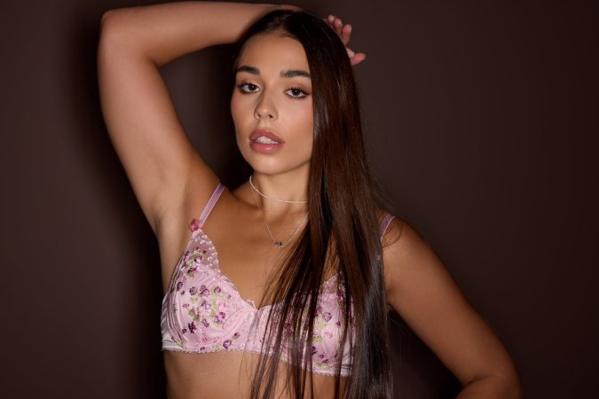 Milan Cheek ready for a night of action photo 5