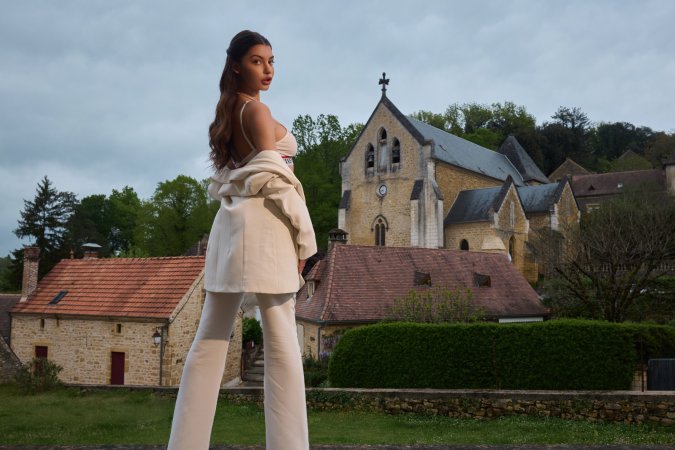 Anna Bella discovers heritage Max Amante satisfies photo 2